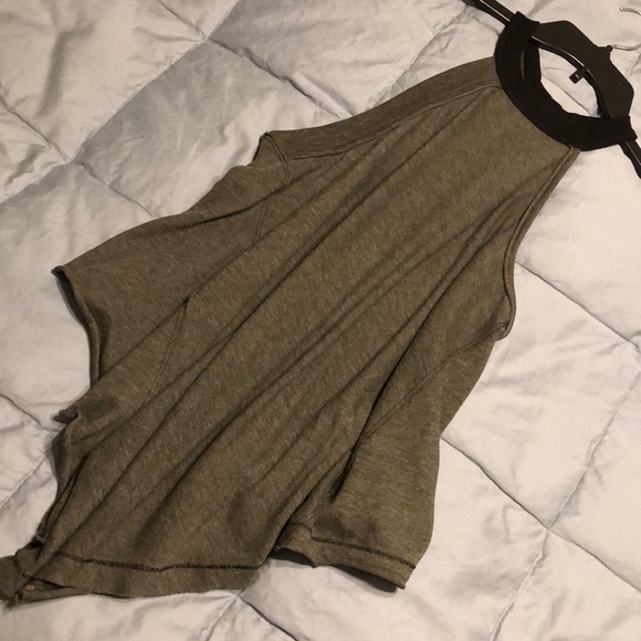 NWOT- FP - Urban Outfitters. Size Small - Picture 4 of 8